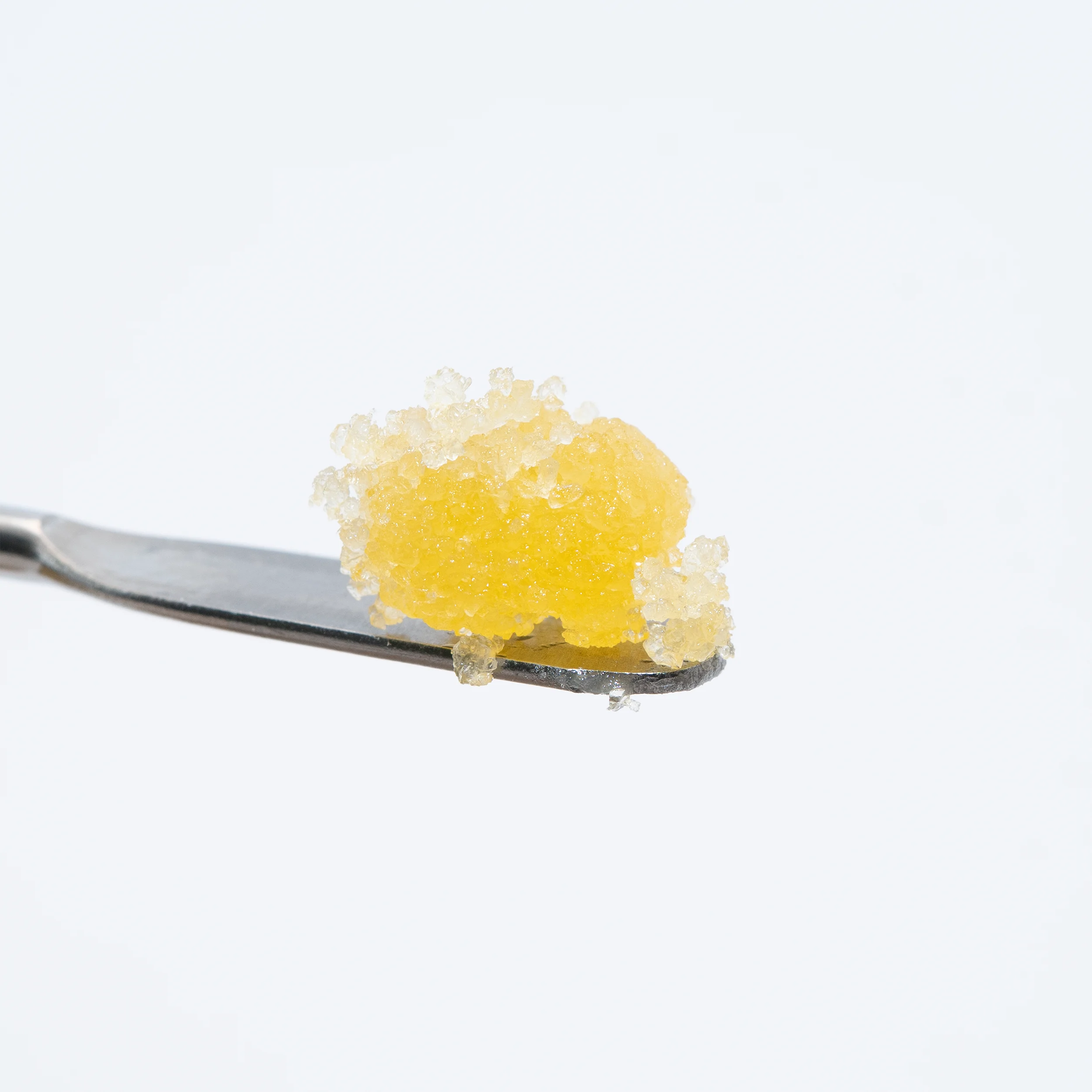 Mints Tropical Cherry THCa Live Resin Diamonds Closeup